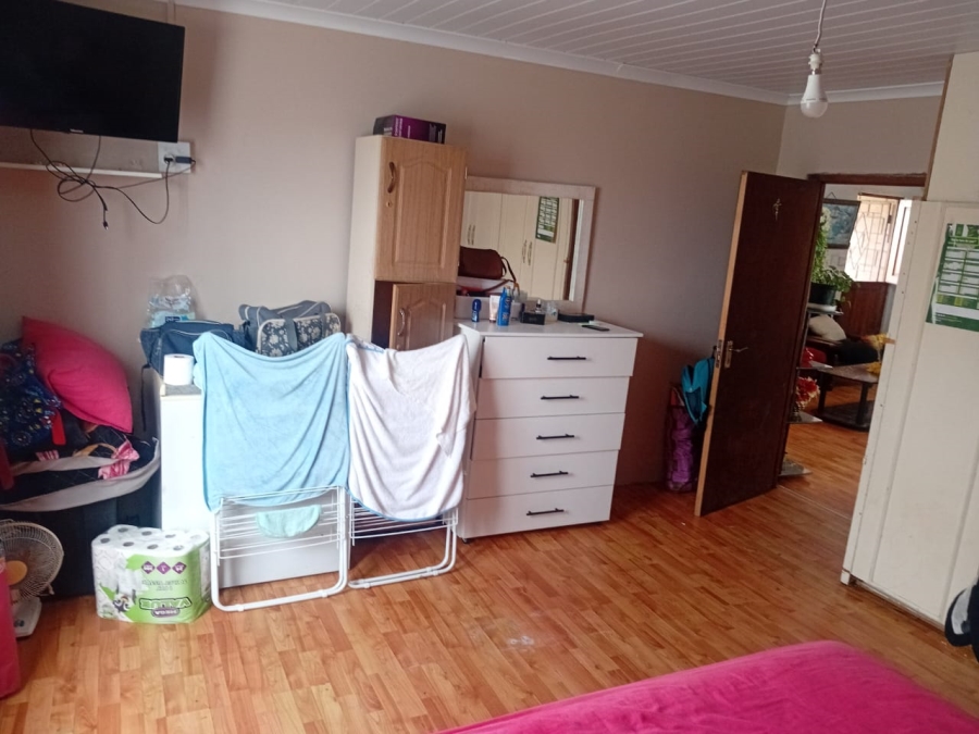 4 Bedroom Property for Sale in Kwanonqaba Western Cape